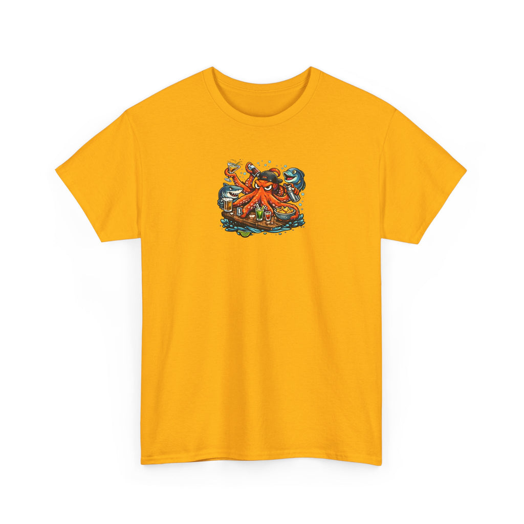 Octopus behind the bar multitasking - Graphic T-Shirt