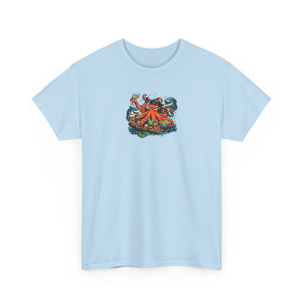 Octopus behind the bar multitasking - Graphic T-Shirt